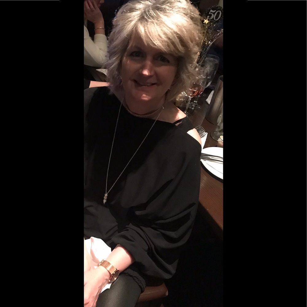 Meet your Posher, Elizabeth